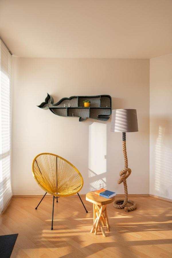 Sunny Apartment In Modrany By Prague Days Exteriör bild